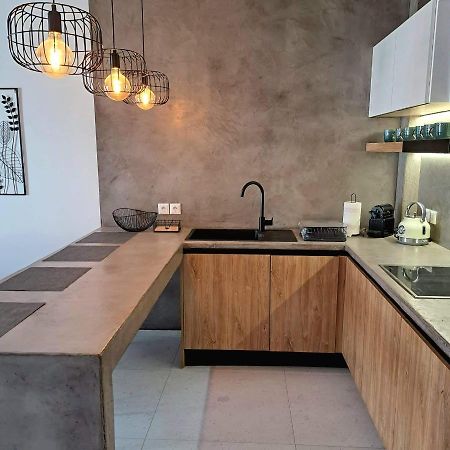 Courtyard Luxury Suites “Marianthi” Pefki エクステリア 写真