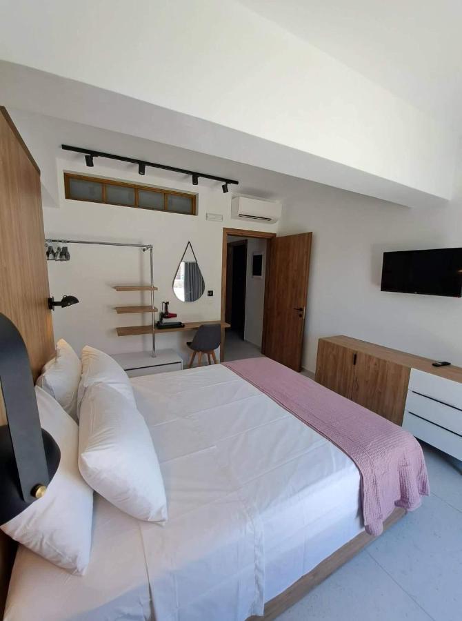 Courtyard Luxury Suites “Marianthi” Pefki エクステリア 写真