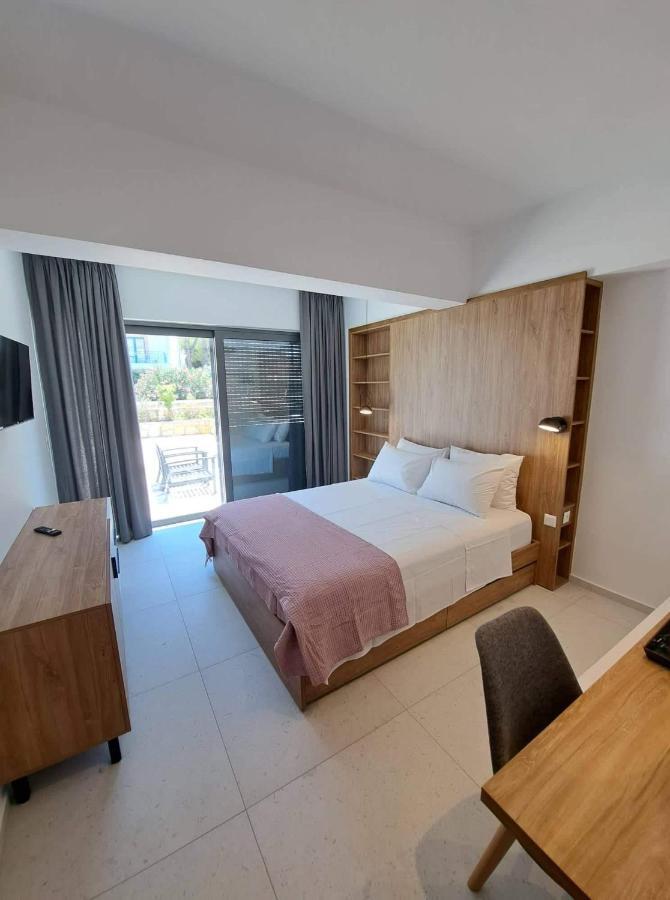 Courtyard Luxury Suites “Marianthi” Pefki エクステリア 写真